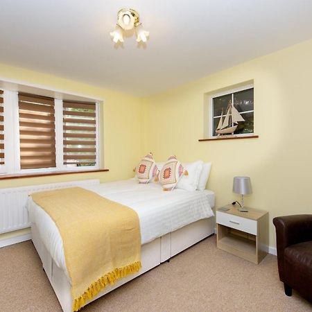 Ferienwohnung * Quest Fulfiller * Southampton Exterior foto
