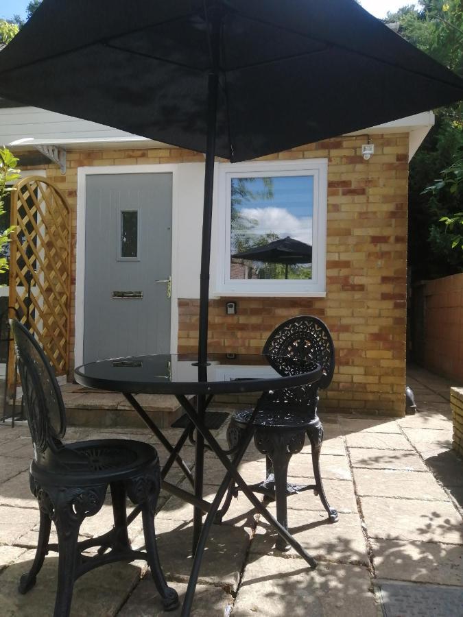 Ferienwohnung * Quest Fulfiller * Southampton Exterior foto