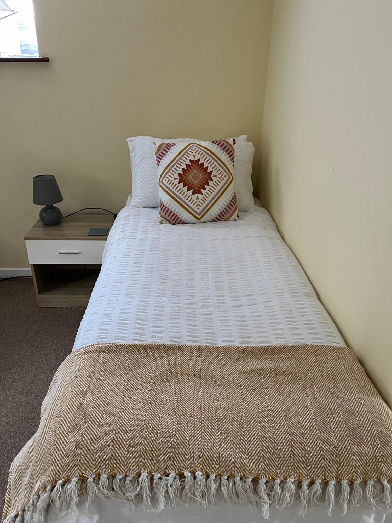 Ferienwohnung * Quest Fulfiller * Southampton Exterior foto